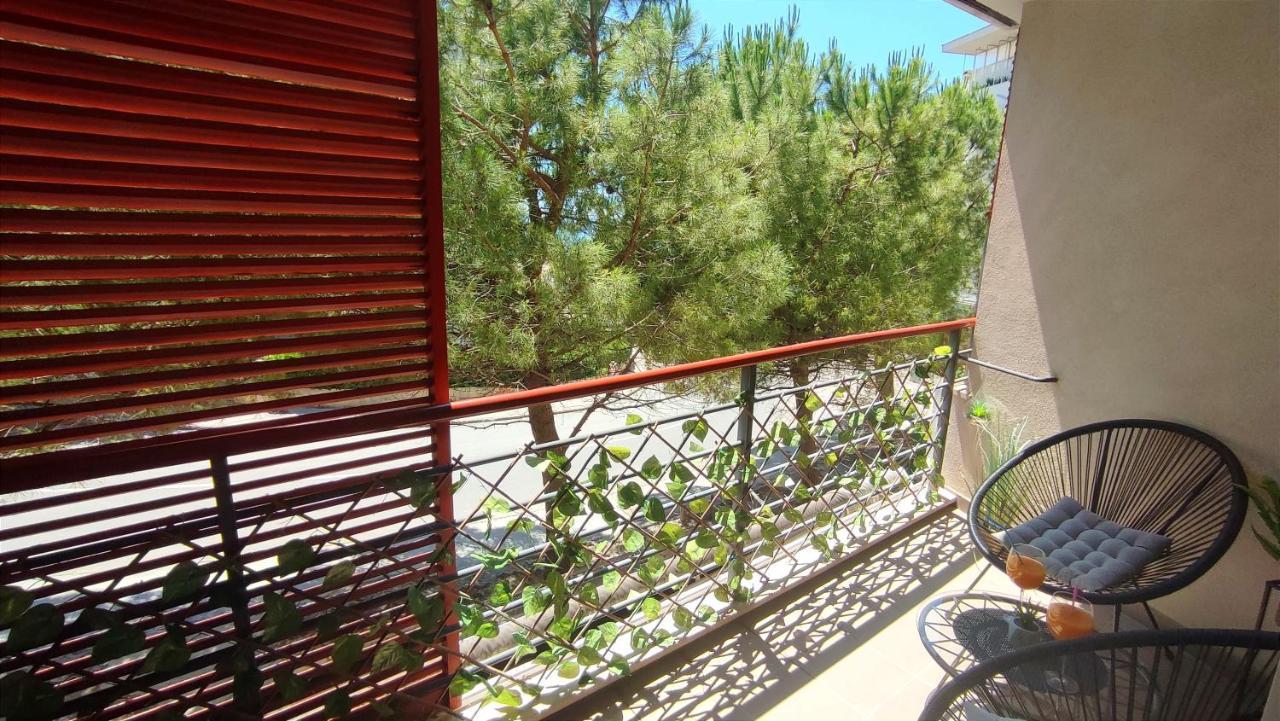 Apartment Paolo By The Beach Znjan 斯普利特 外观 照片