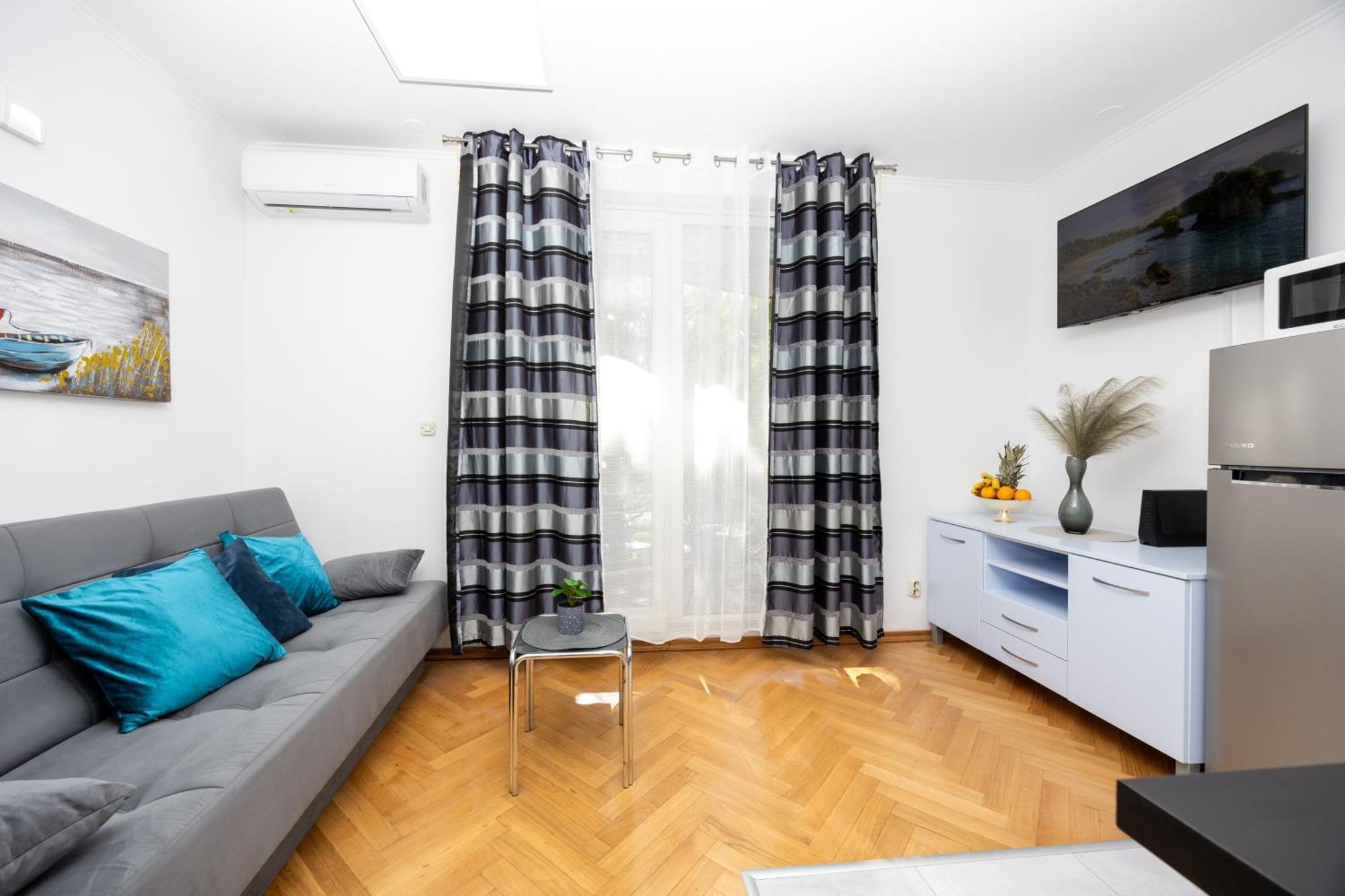 Apartment Paolo By The Beach Znjan 斯普利特 外观 照片